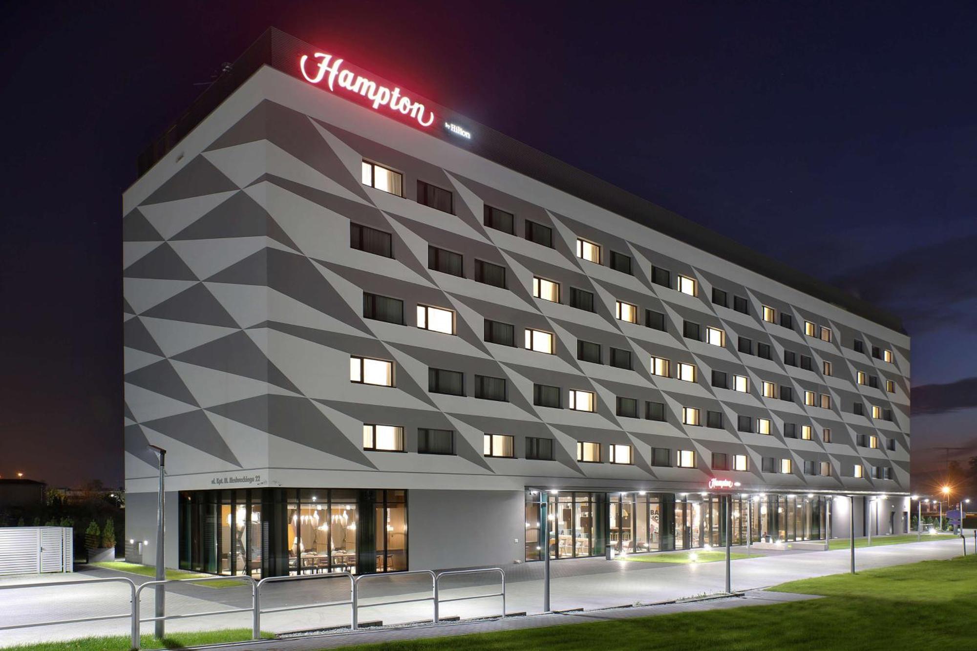 Hampton By Hilton Krakow Airport Ξενοδοχείο Balice Εξωτερικό φωτογραφία